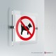 Cartello plexiglass su parete con distanziatori: Vietato l'ingresso ai cani P021