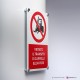 Cartello allumino su parete con distanziatori: vietato il transito di carrelli elevatori