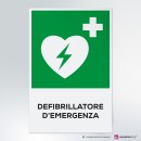 Cartello plexiglass ( cm 13 x 20 ) su parete con distanziatori: defibrillatore d'emergenza